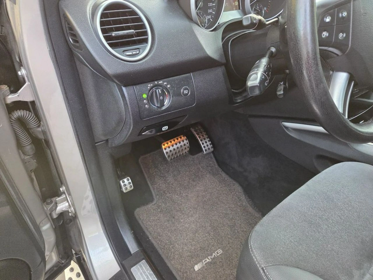 Mercedes ML 350 - Zdjęcie 19