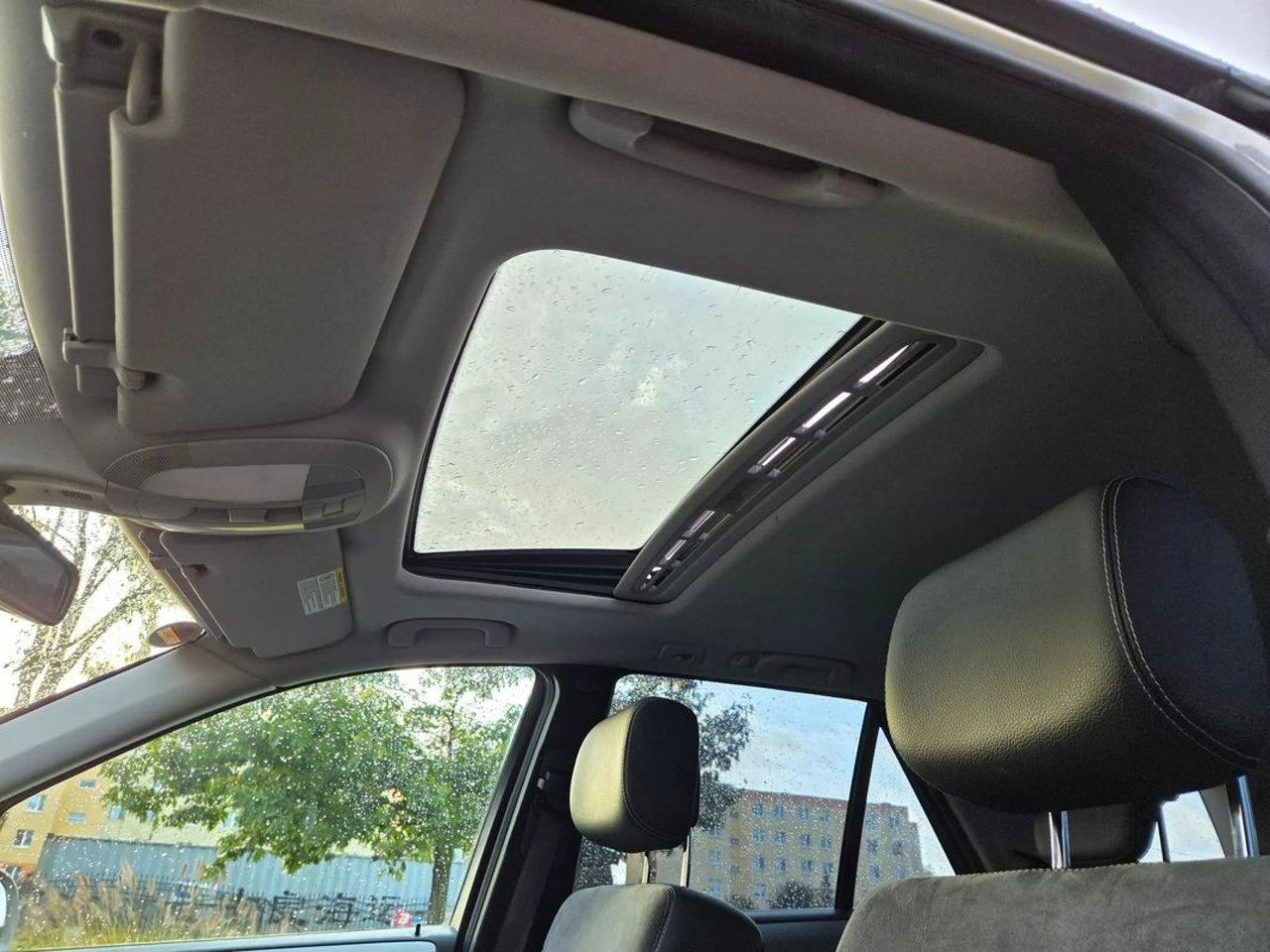 Mercedes ML 350 - Zdjęcie 25