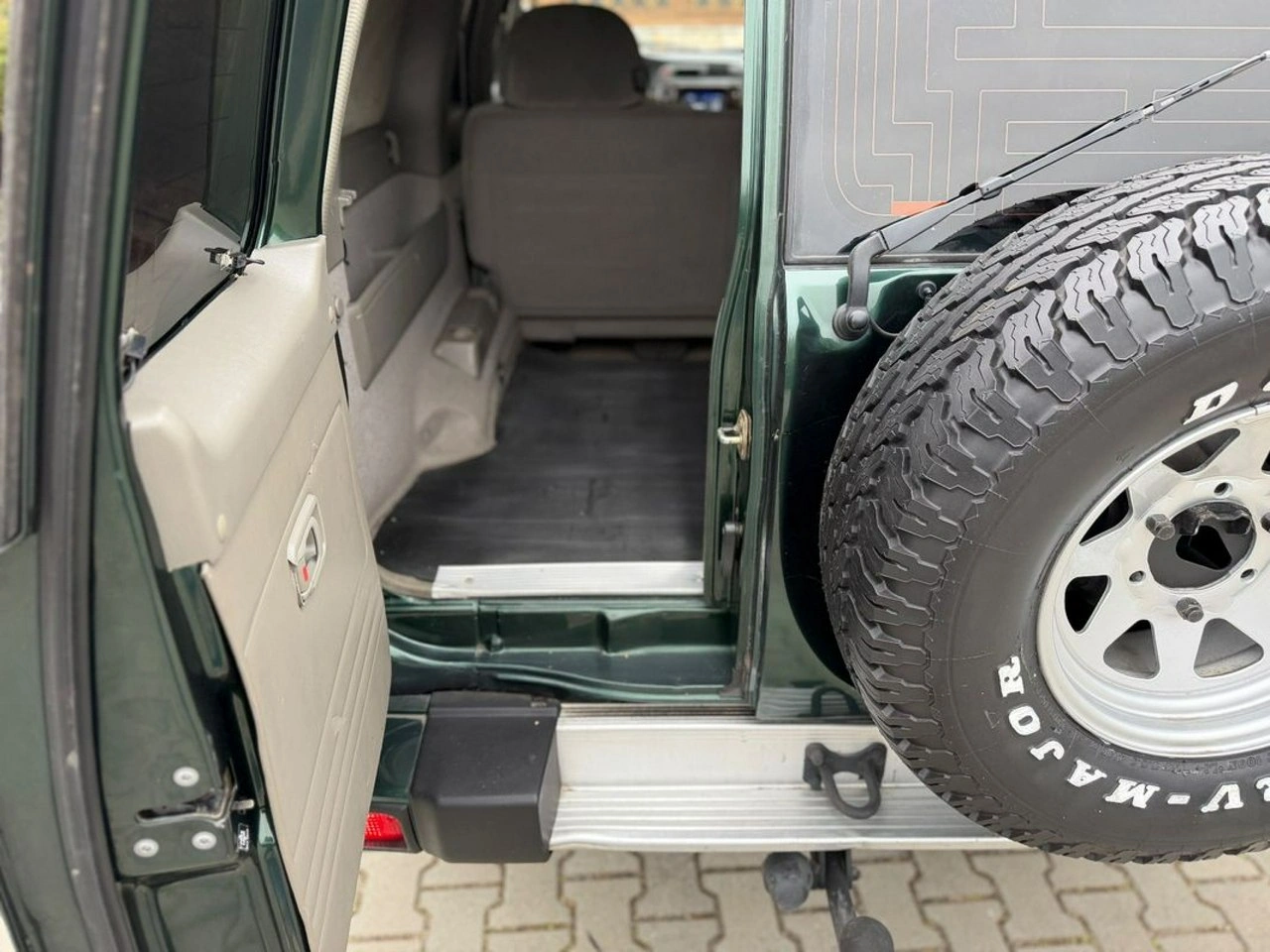 Nissan Patrol - Zdjęcie 16