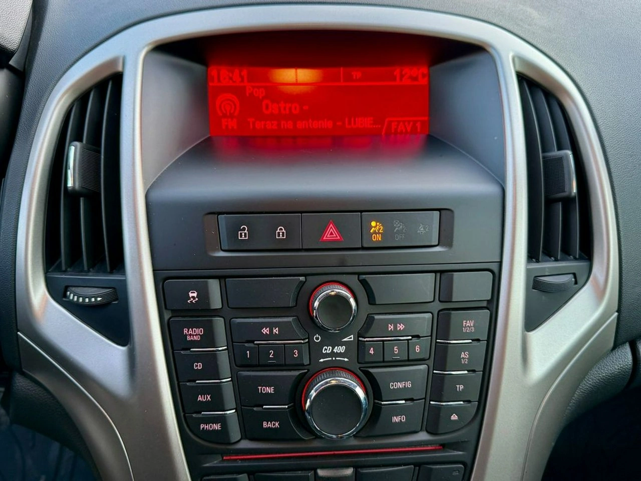 Opel Astra - Zdjęcie 12