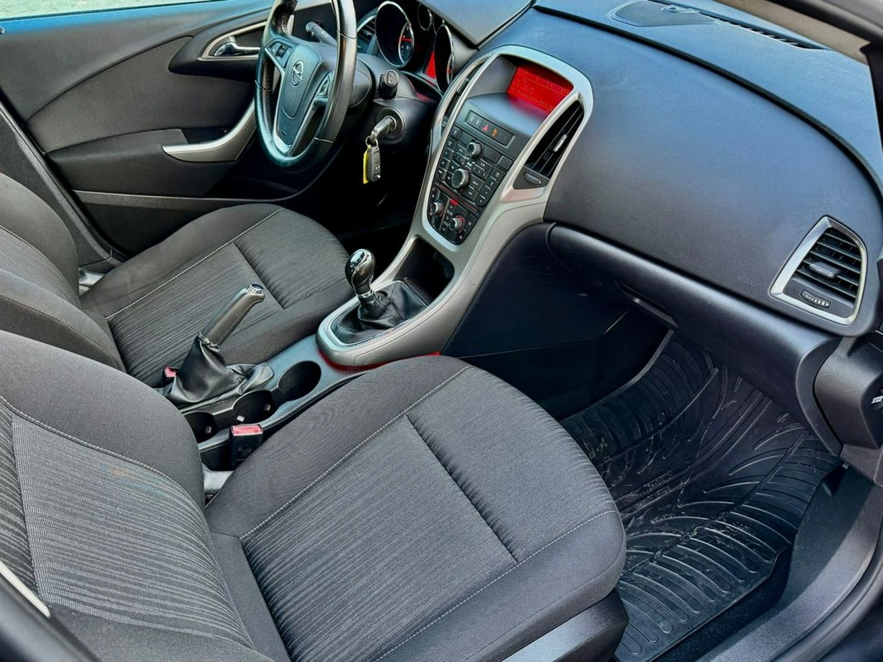 Opel Astra - Zdjęcie 22