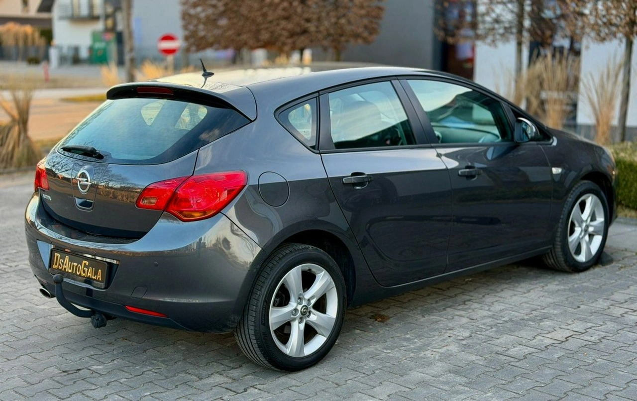 Opel Astra - Zdjęcie 5