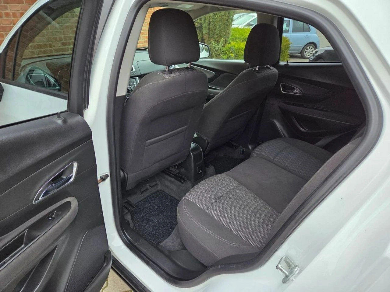 Opel Mokka - Zdjęcie 12