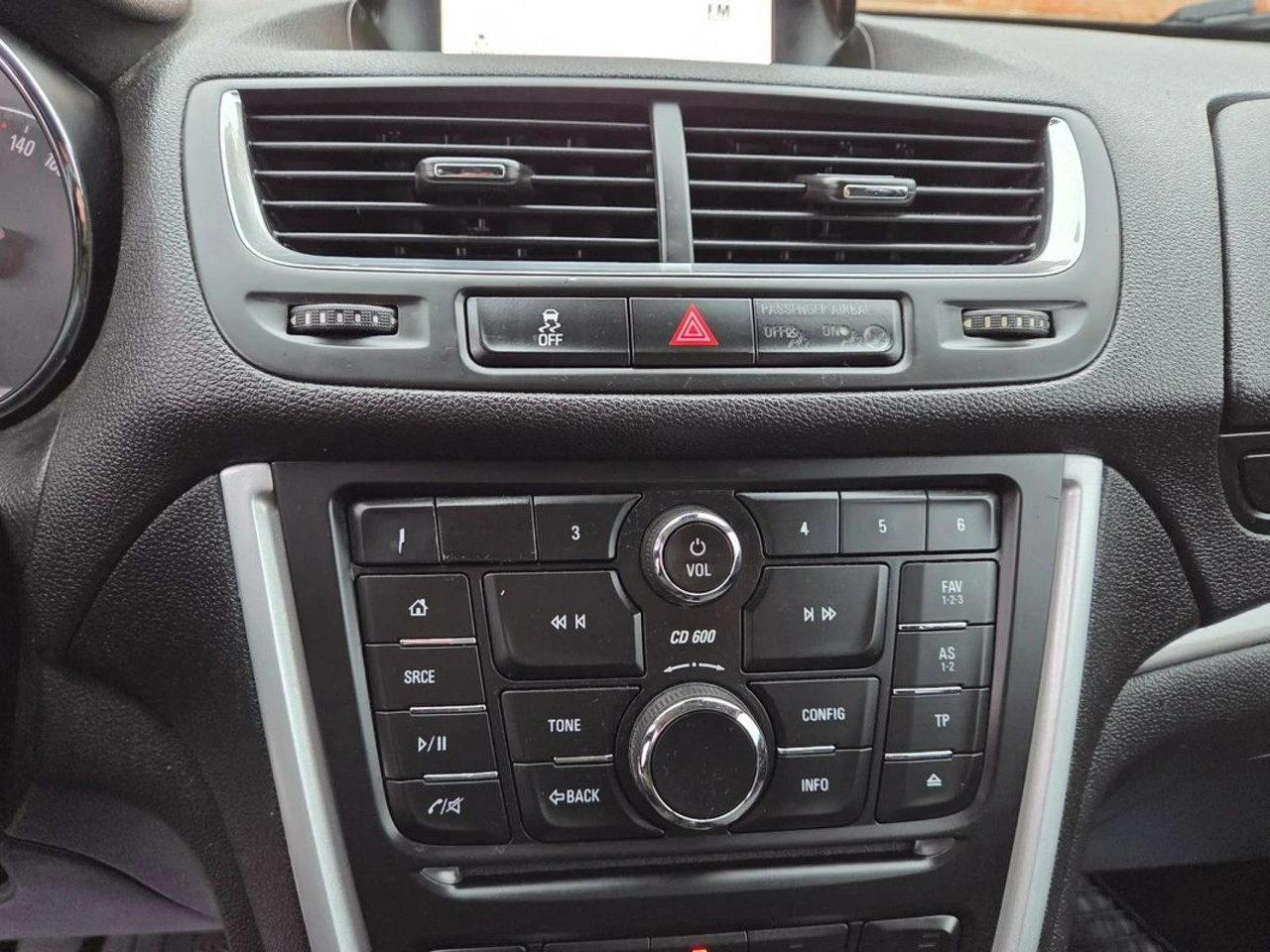Opel Mokka - Zdjęcie 20
