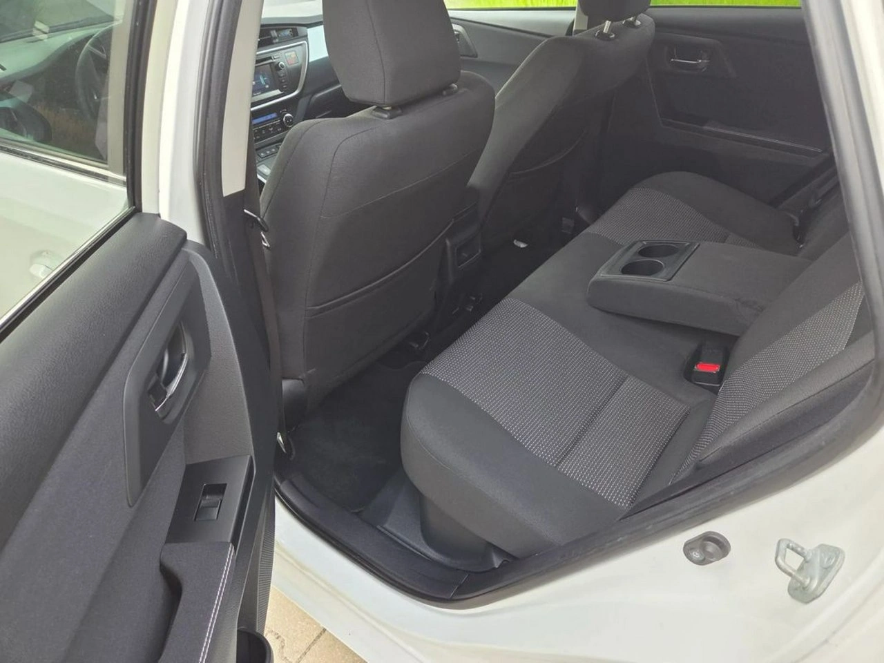 Toyota Auris - Zdjęcie 13