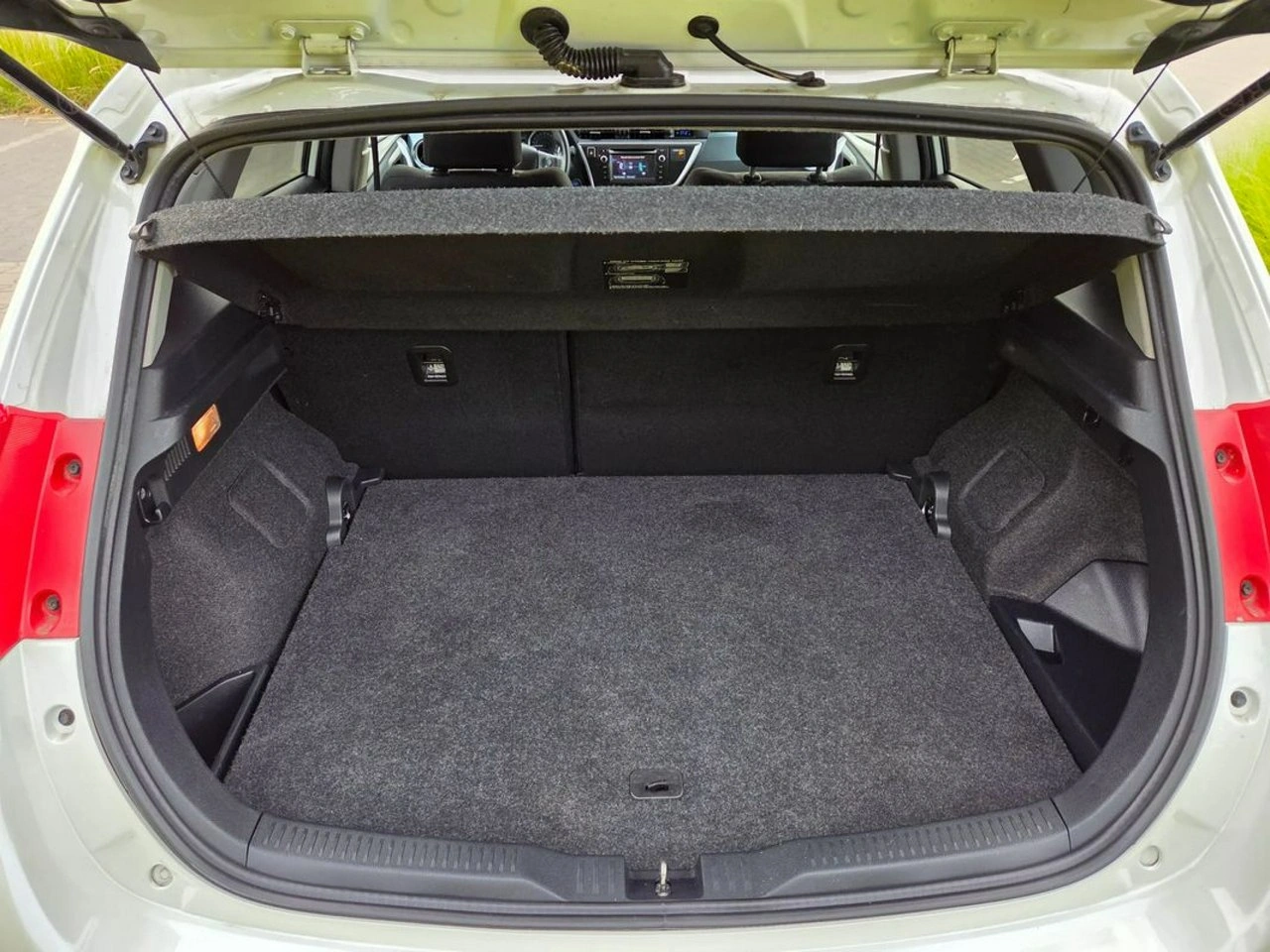 Toyota Auris - Zdjęcie 14