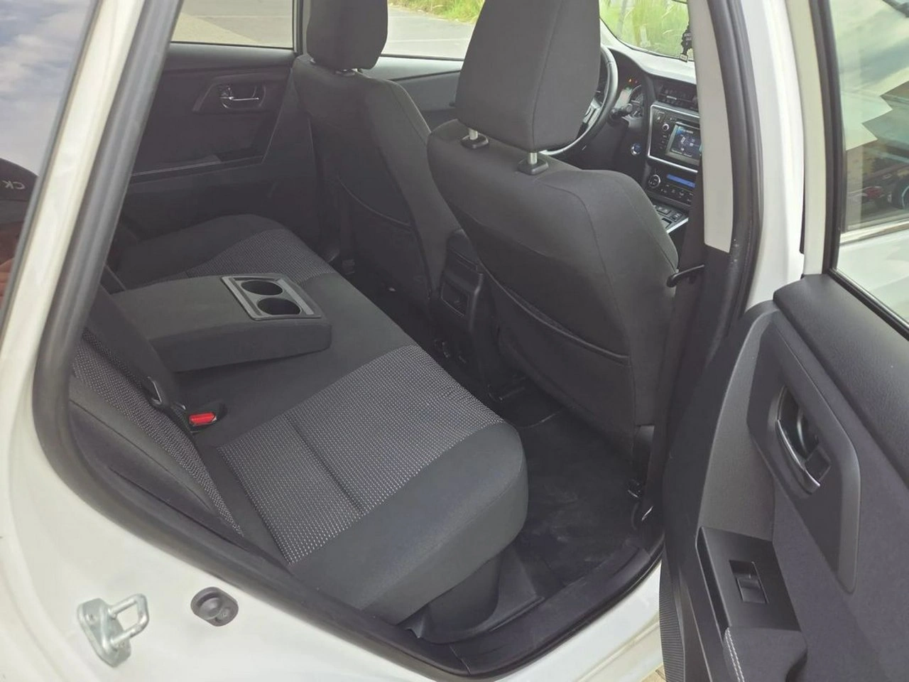 Toyota Auris - Zdjęcie 15