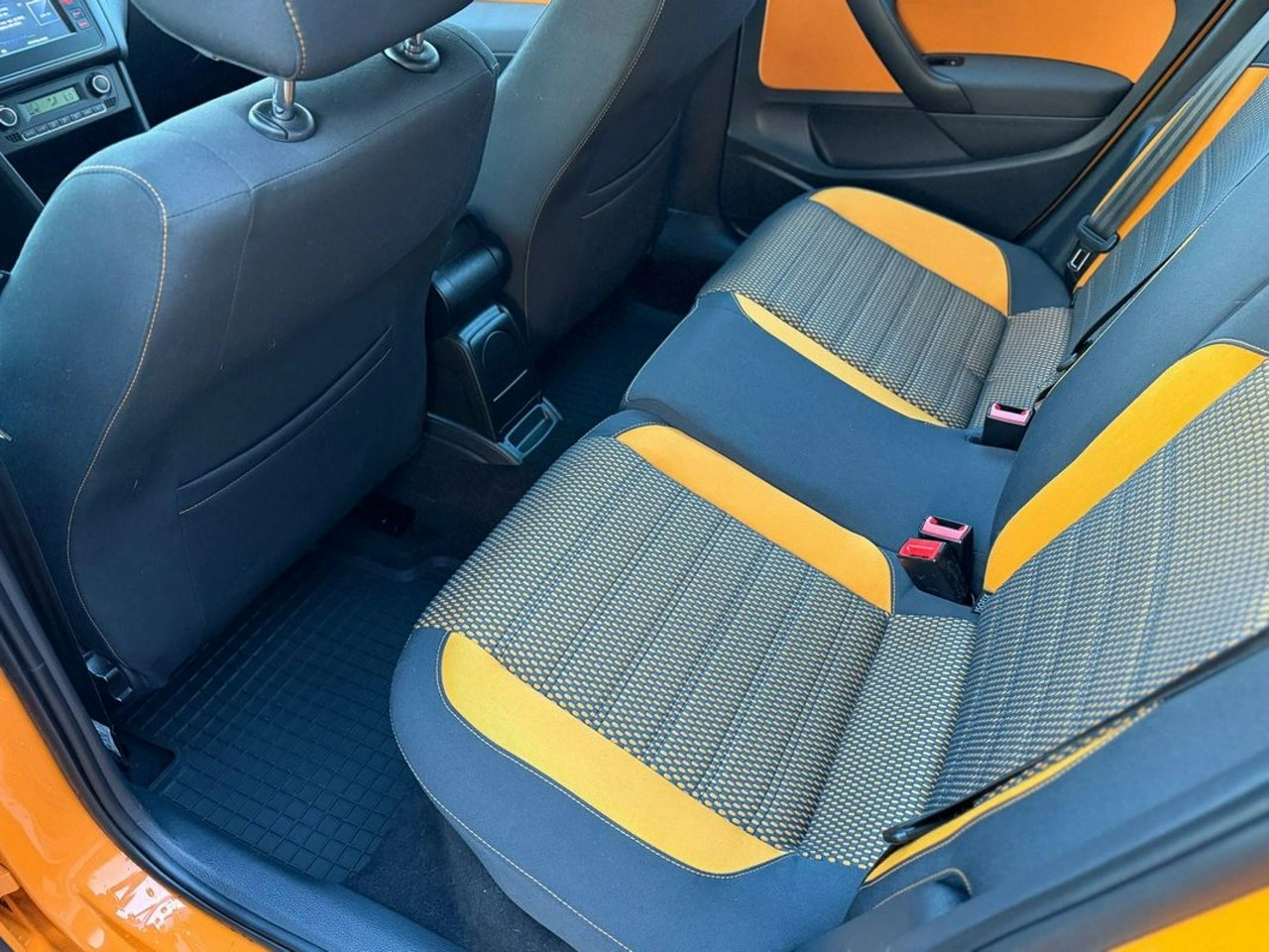 Volkswagen Polo - Zdjęcie 17