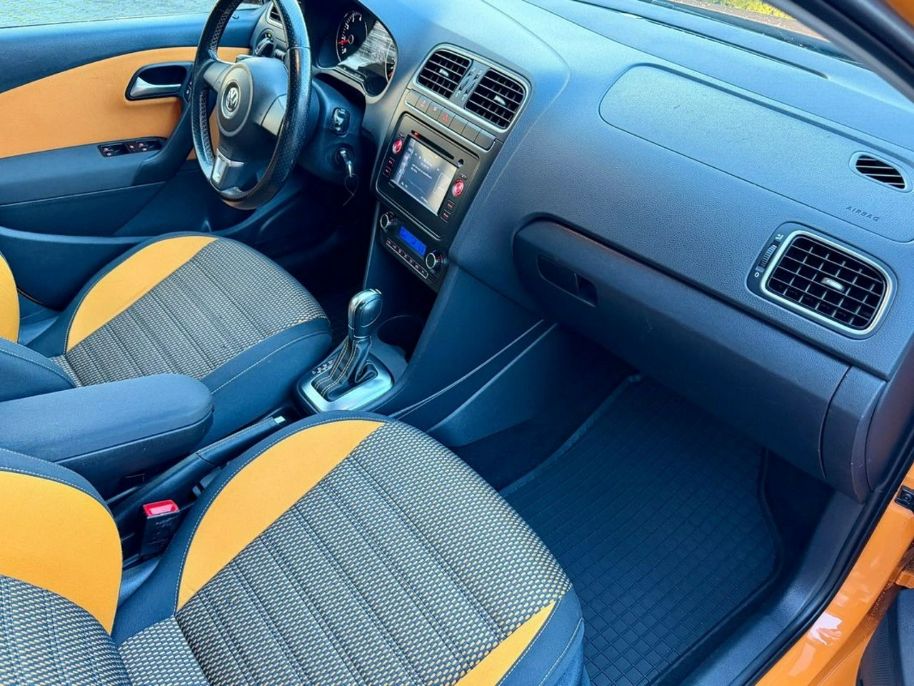 Volkswagen Polo - Zdjęcie 24