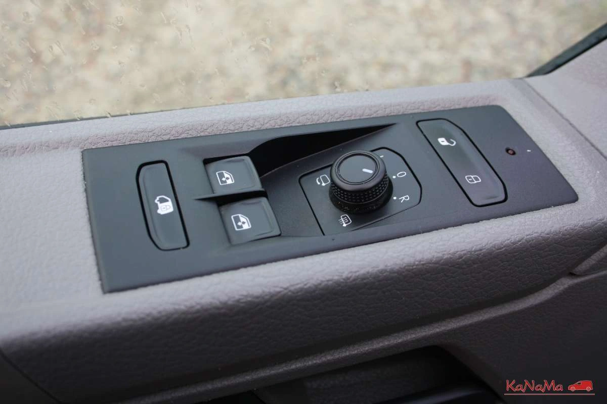 Volkswagen Transporter - Zdjęcie 21