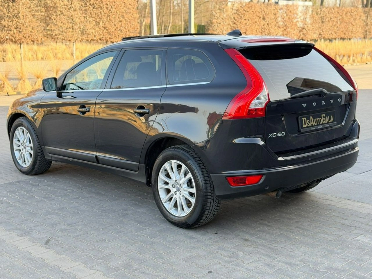 Volvo XC 60 - Zdjęcie 10
