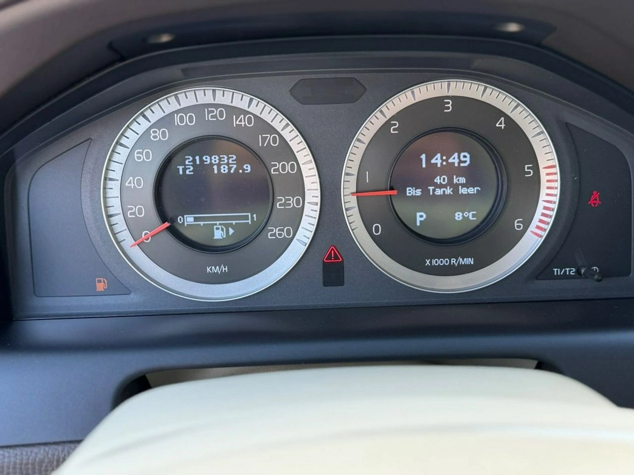 Volvo XC 60 - Zdjęcie 11