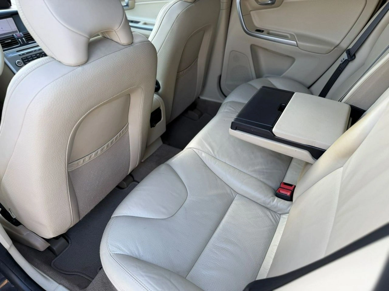 Volvo XC 60 - Zdjęcie 18