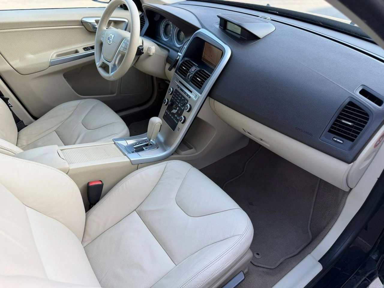 Volvo XC 60 - Zdjęcie 24