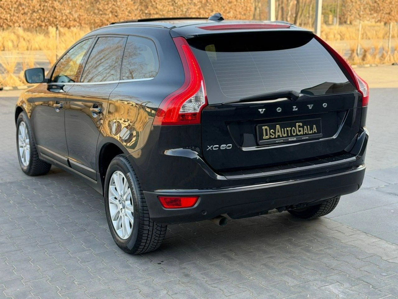 Volvo XC 60 - Zdjęcie 9