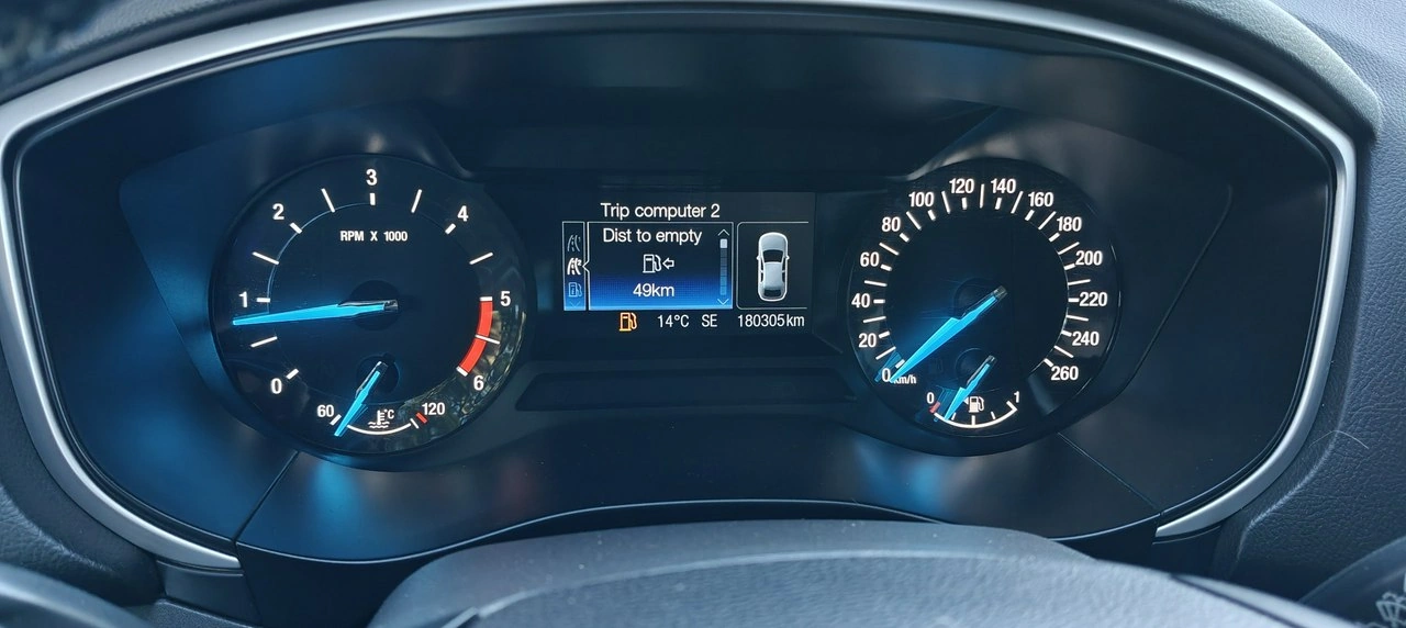 Ford Mondeo - Zdjęcie 11