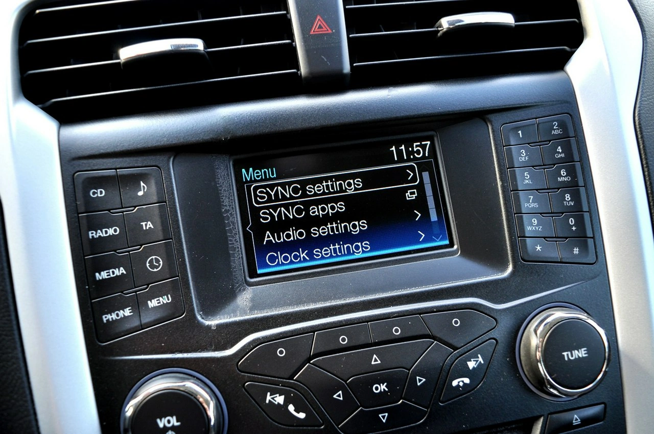 Ford Mondeo - Zdjęcie 19