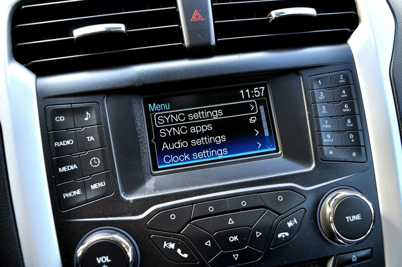 Ford Mondeo - Zdjęcie 19