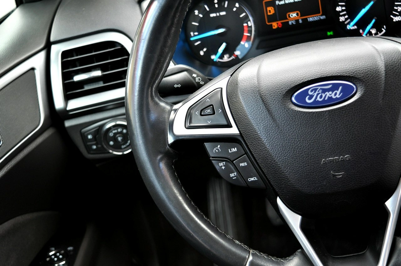 Ford Mondeo - Zdjęcie 22