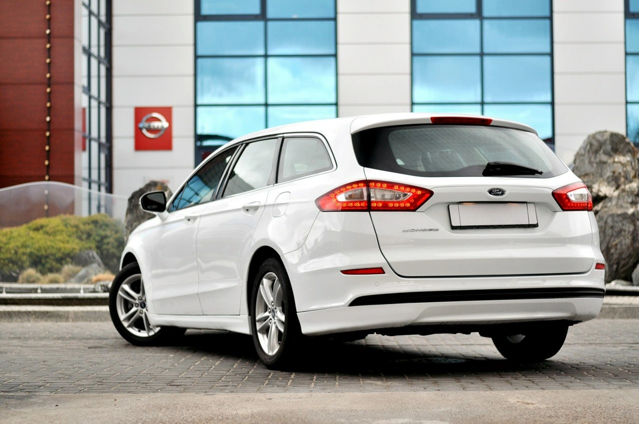 Ford Mondeo - Zdjęcie 32