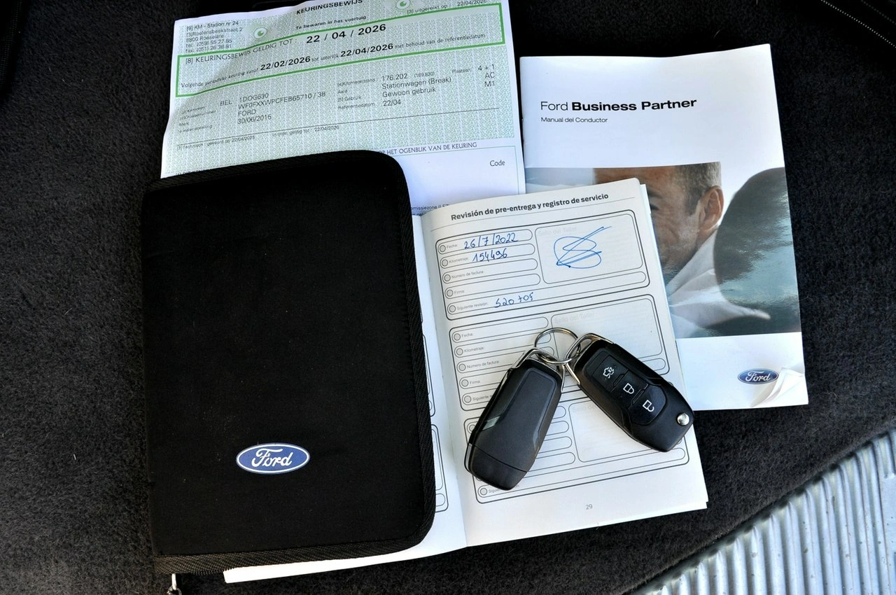 Ford Mondeo - Zdjęcie 36