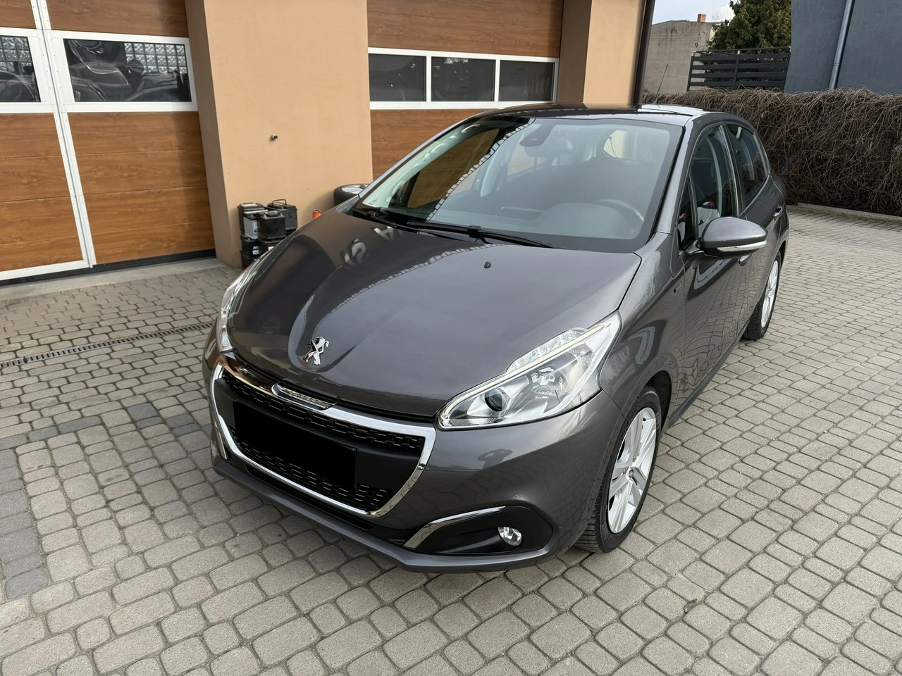 Peugeot 208 - Zdjęcie 11