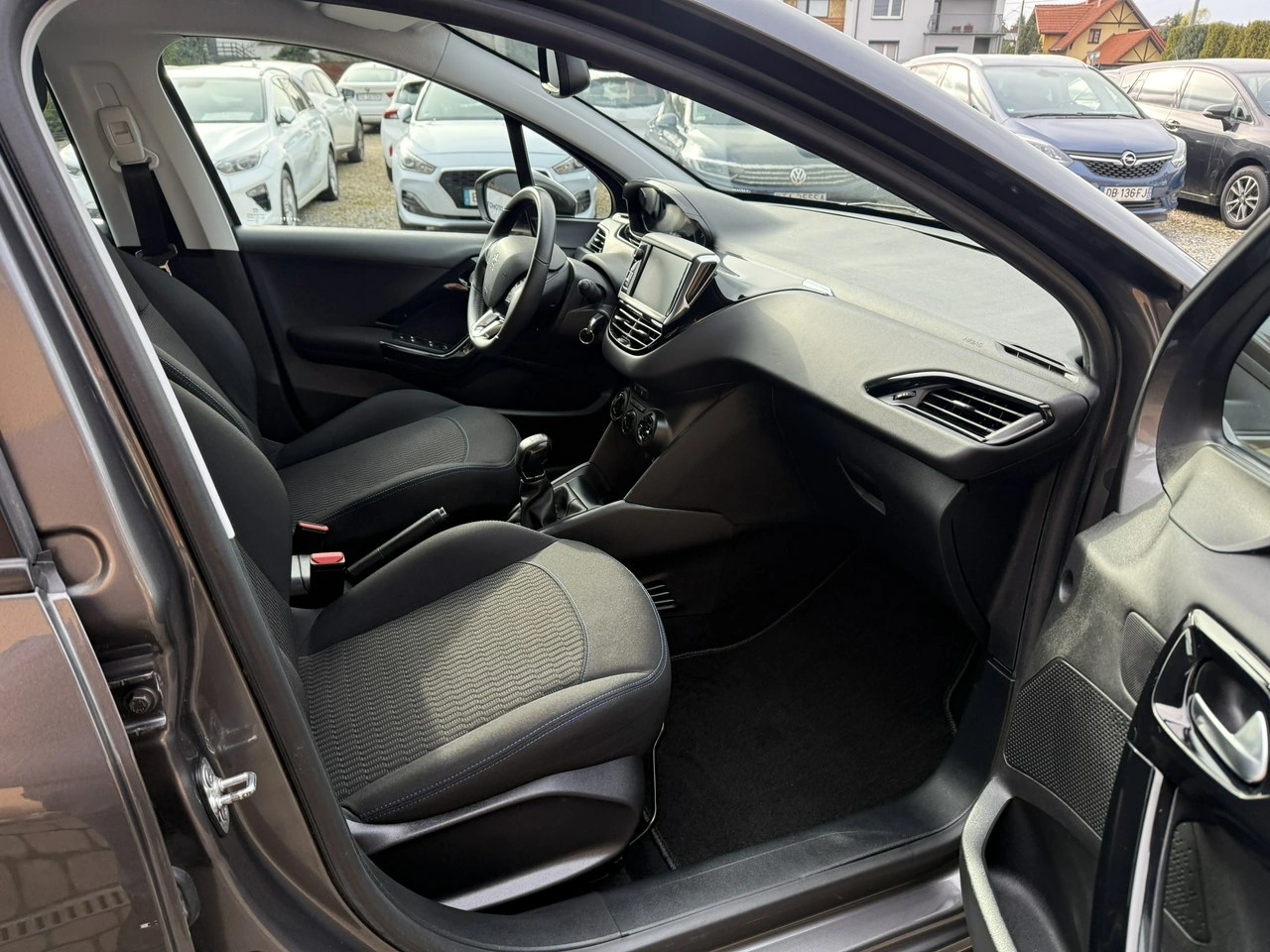 Peugeot 208 - Zdjęcie 19