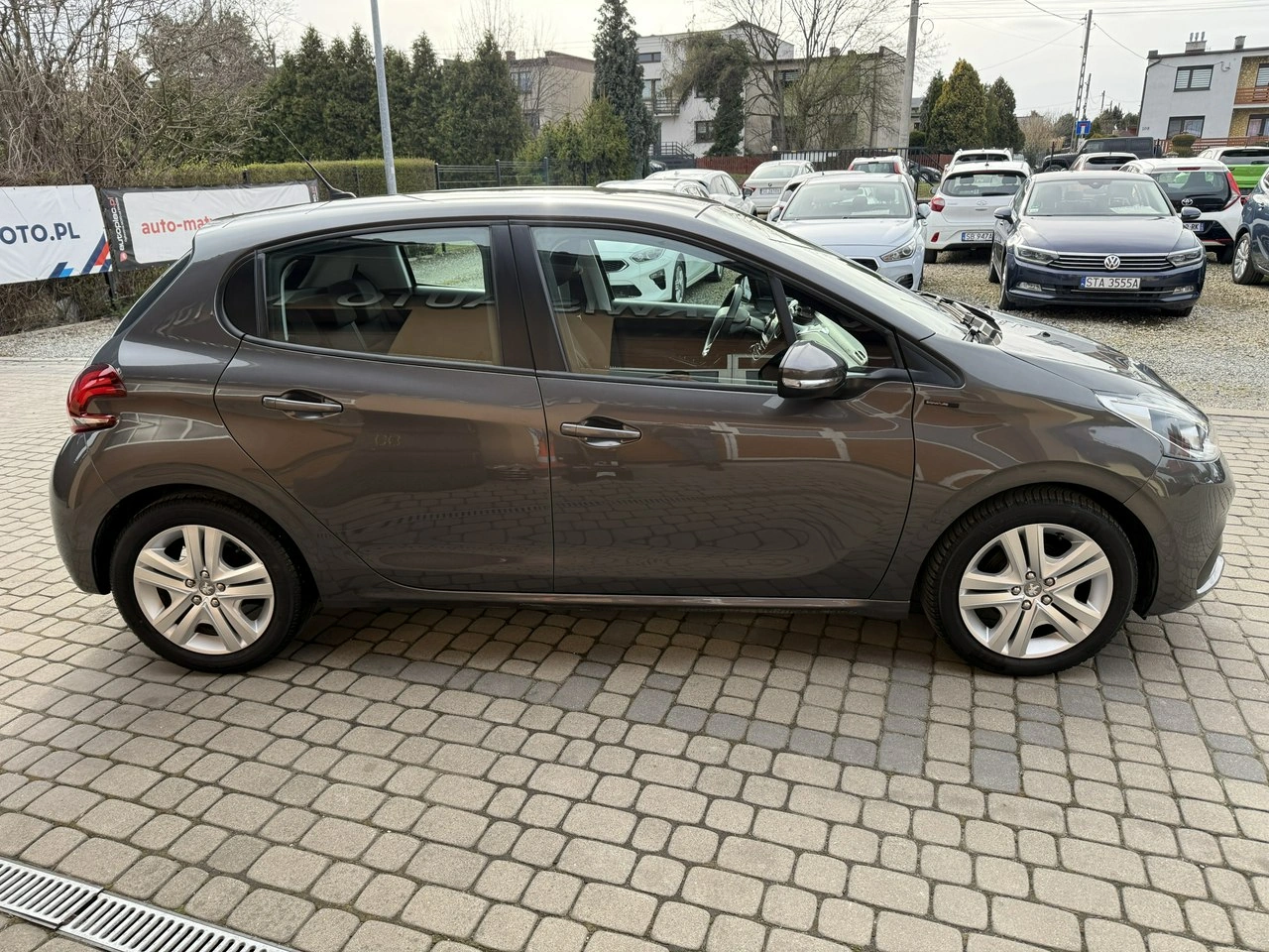 Peugeot 208 - Zdjęcie 4