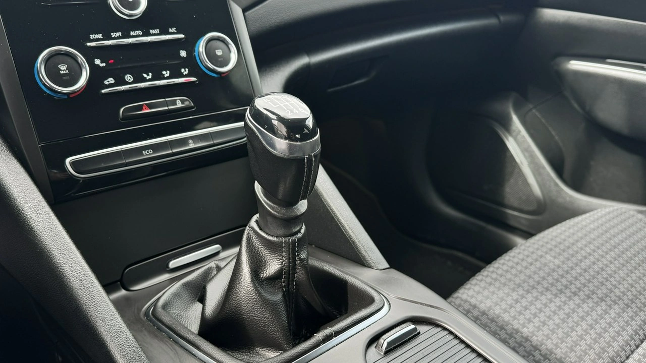 Renault Talisman - Zdjęcie 24