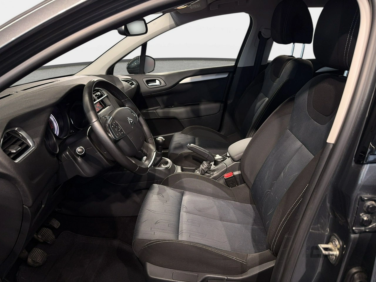 Citroën C4 - Zdjęcie 10
