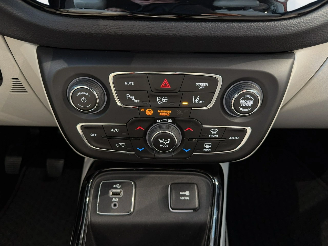 Jeep Compass - Zdjęcie 25