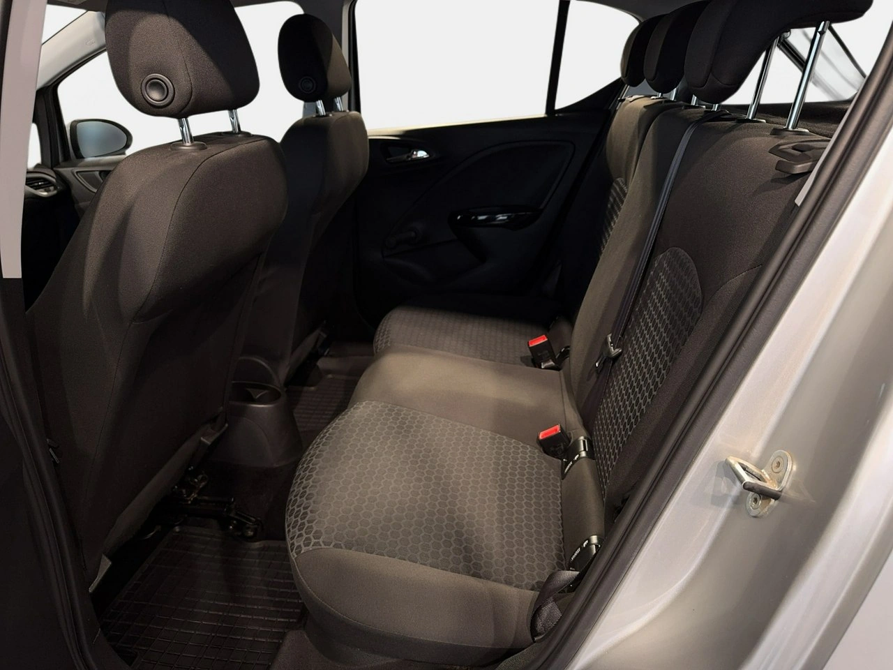 Opel Corsa - Zdjęcie 10