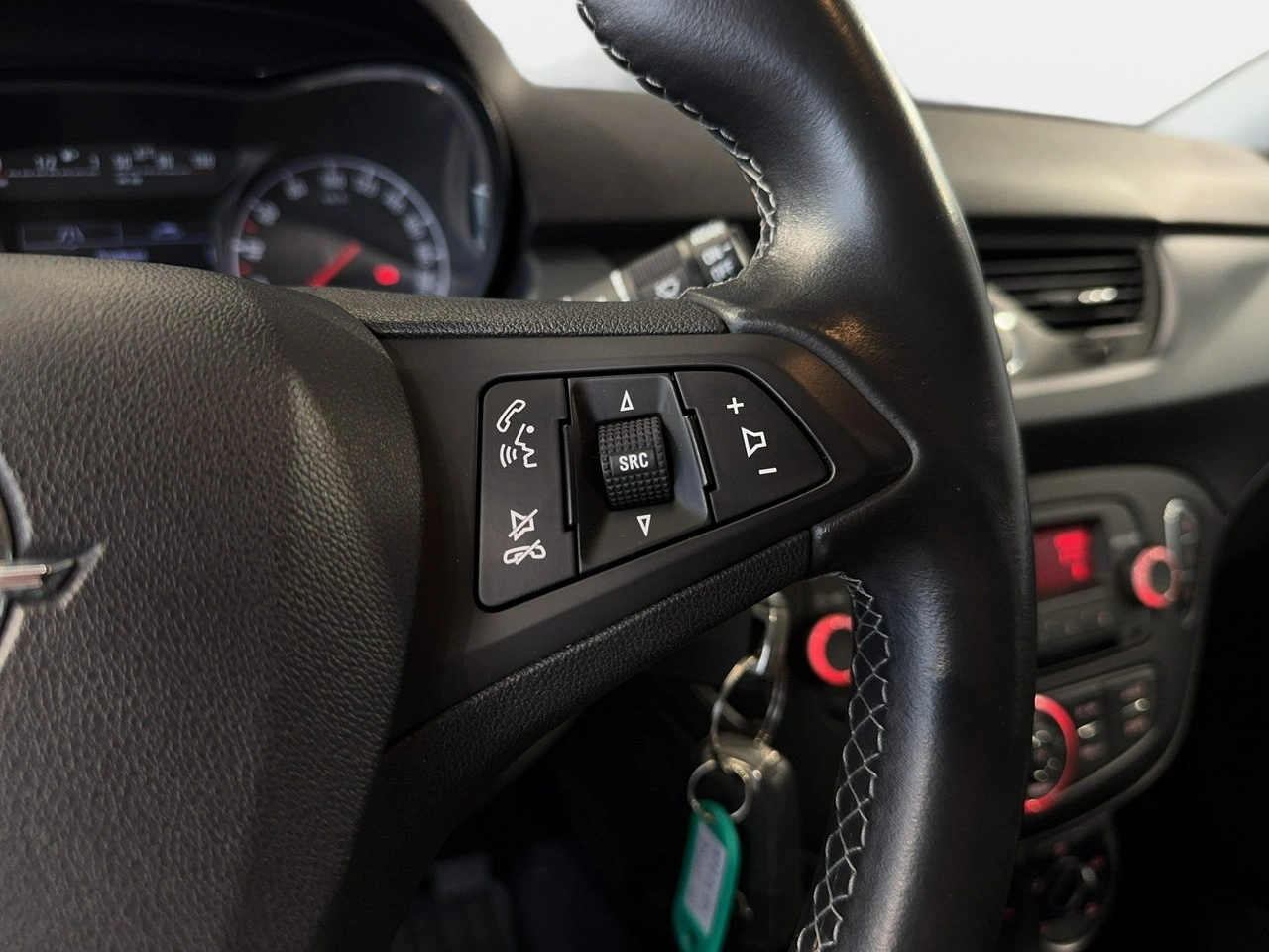 Opel Corsa - Zdjęcie 15