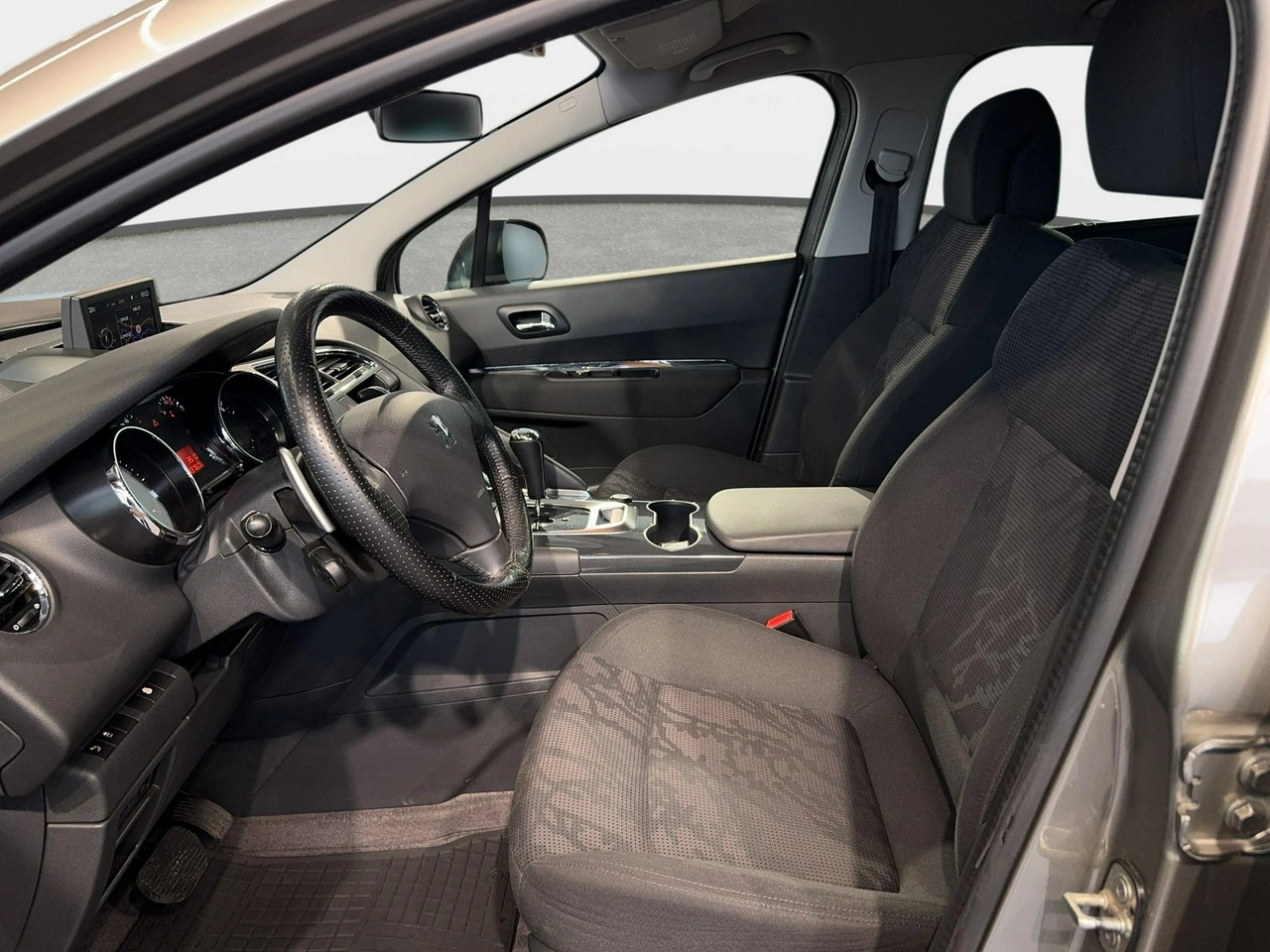 Peugeot 3008 - Zdjęcie 9