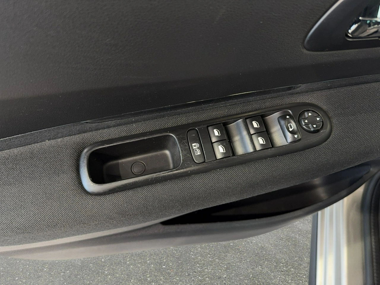 Peugeot 3008 - Zdjęcie 21