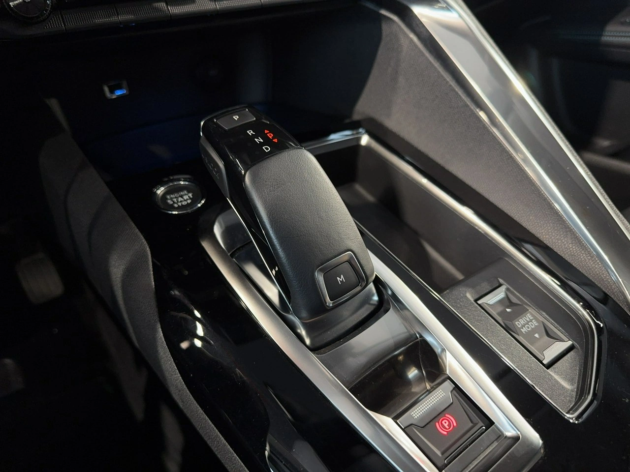 Peugeot 3008 - Zdjęcie 30