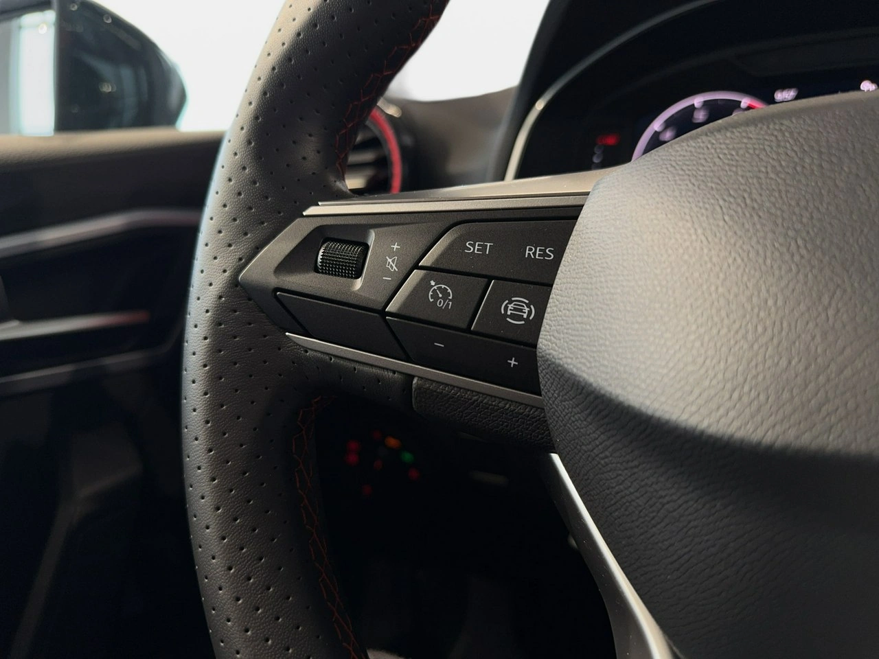 Seat Arona - Zdjęcie 16