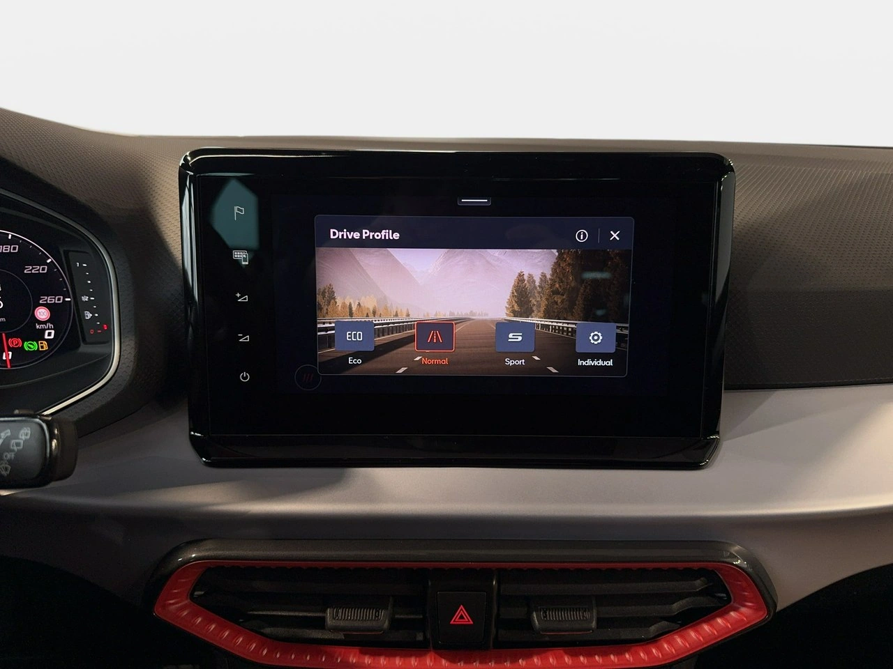 Seat Arona - Zdjęcie 24