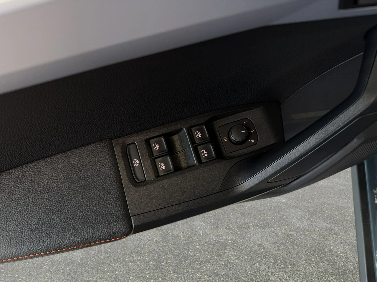 Seat Arona - Zdjęcie 29