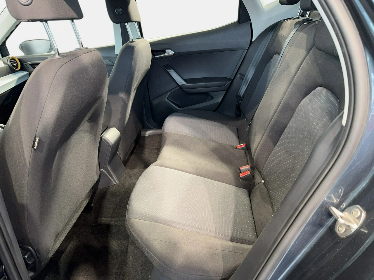Seat Arona - Zdjęcie 13
