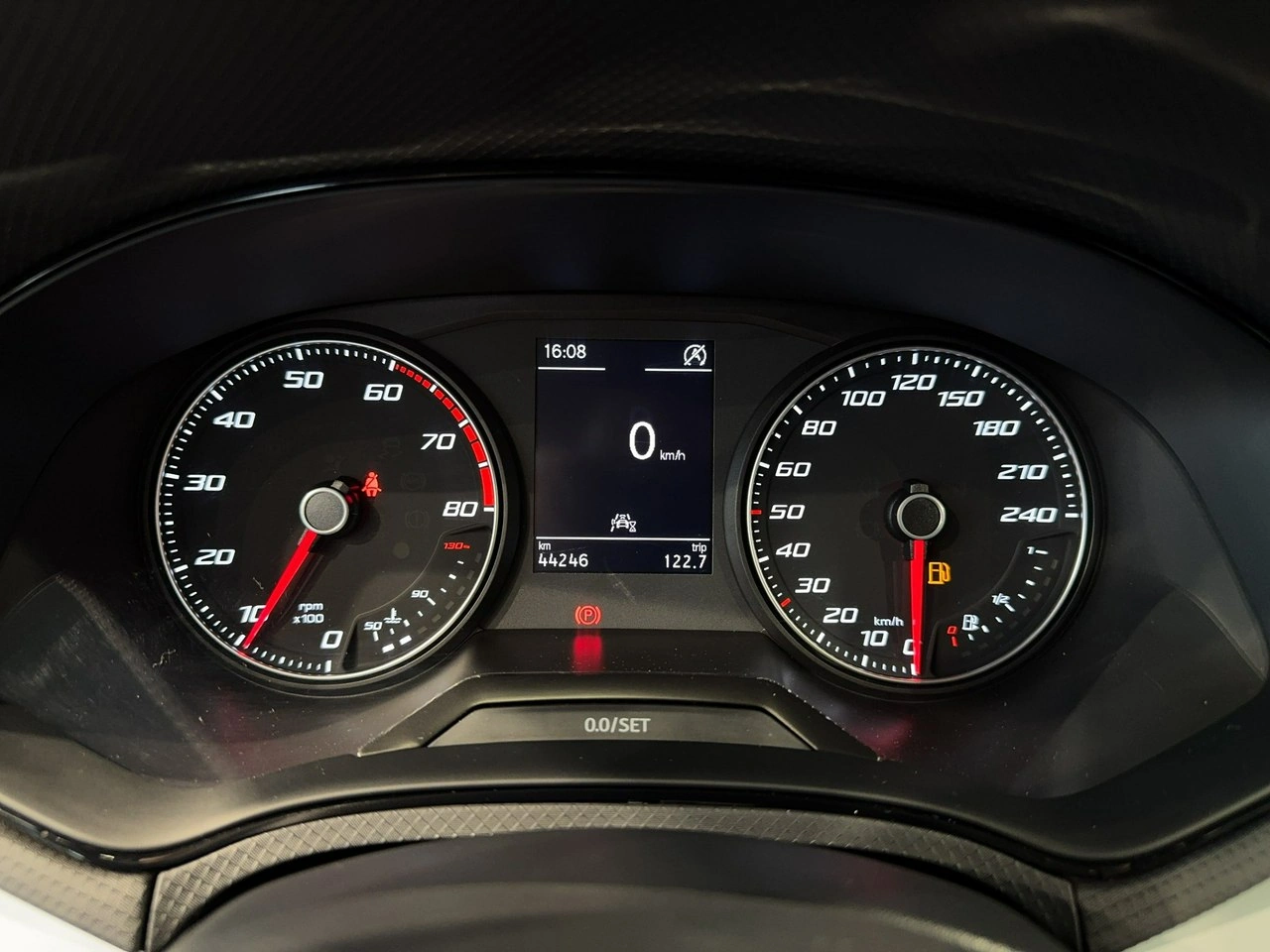 Seat Arona - Zdjęcie 19