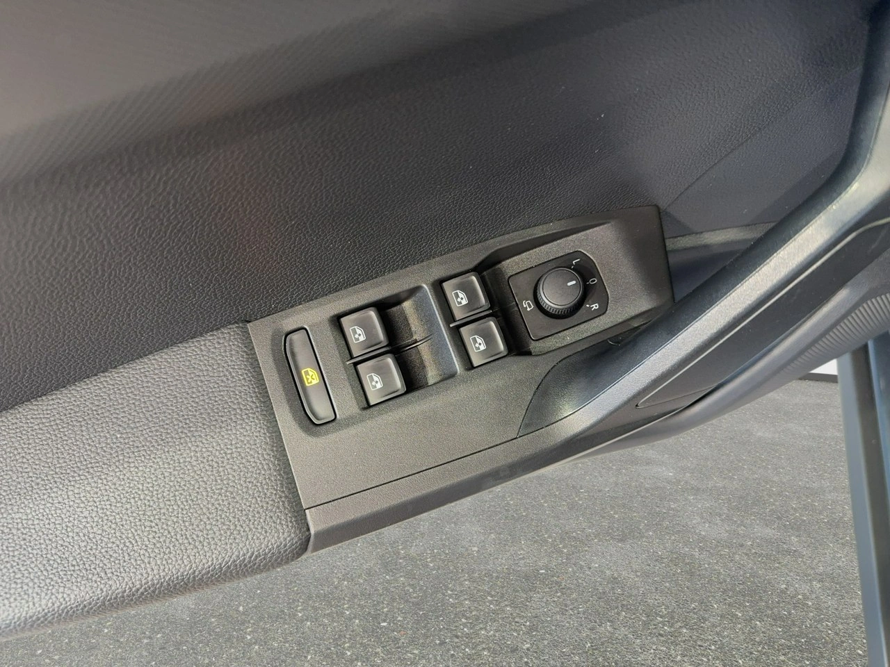 Seat Arona - Zdjęcie 26
