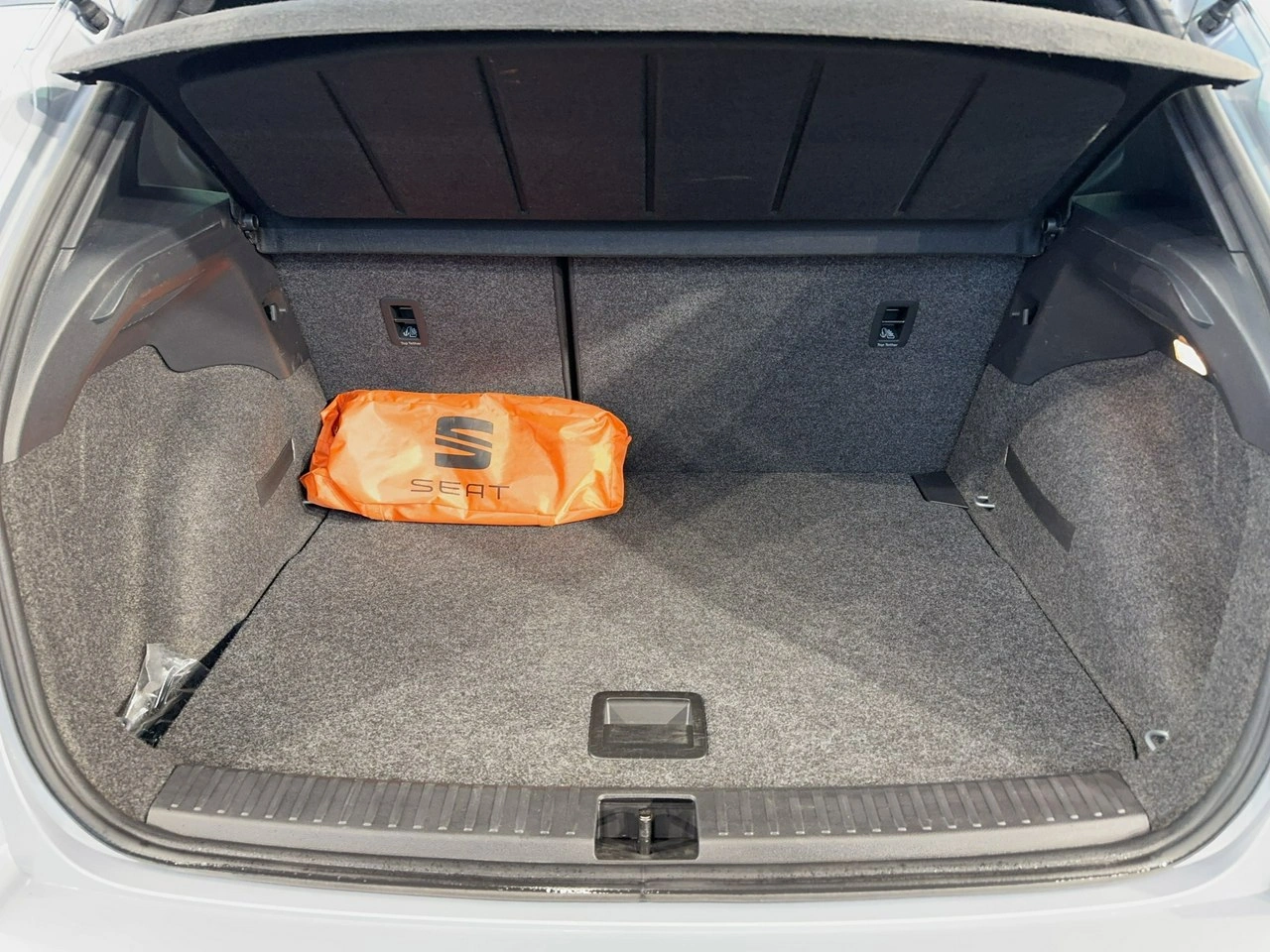 Seat Arona - Zdjęcie 13