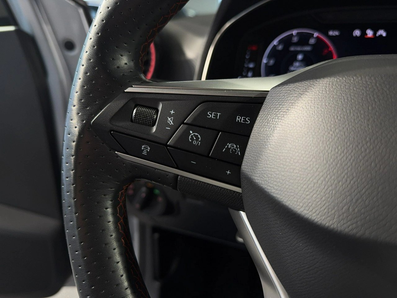 Seat Arona - Zdjęcie 16