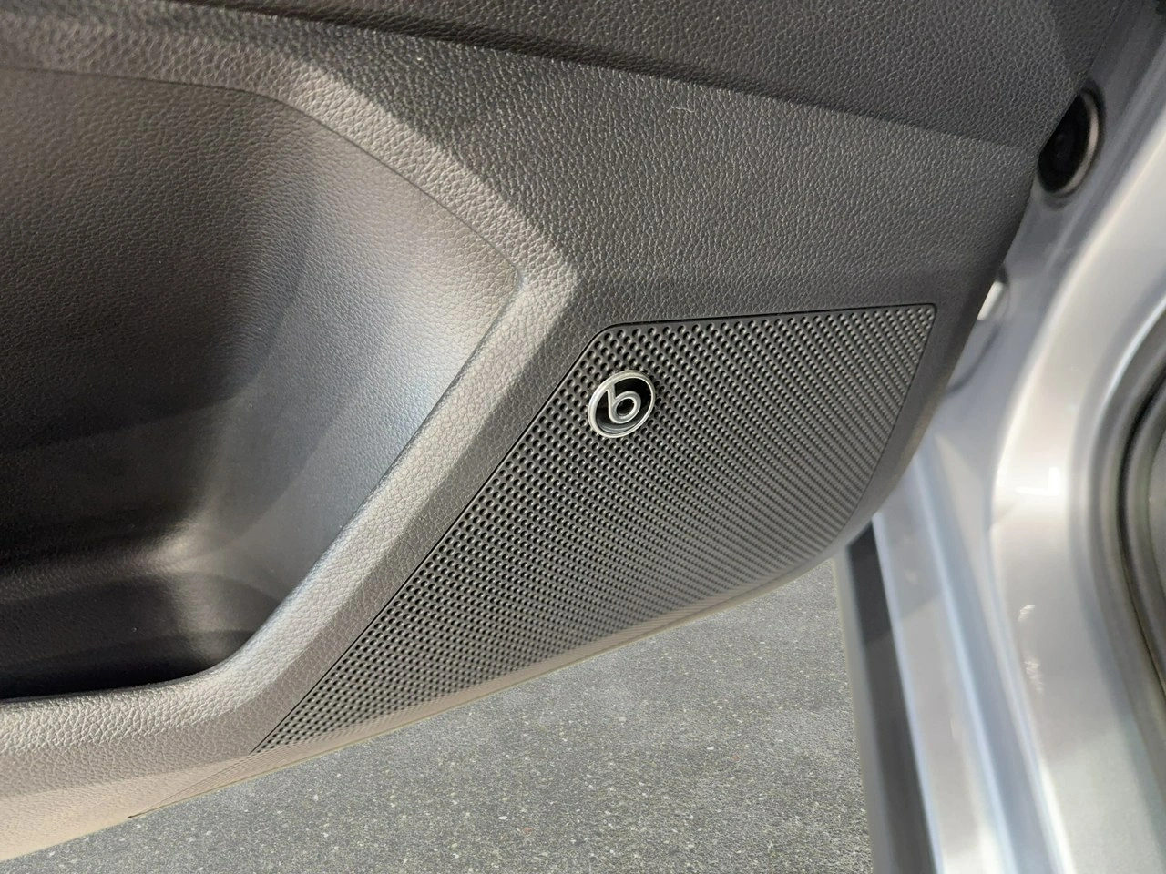 Seat Arona - Zdjęcie 28