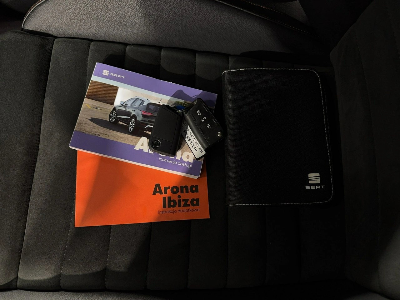 Seat Arona - Zdjęcie 31