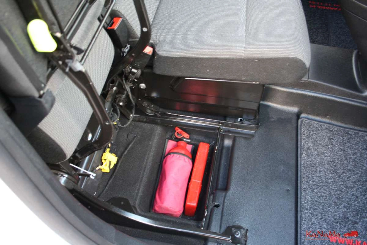 Opel Combo - Zdjęcie 14