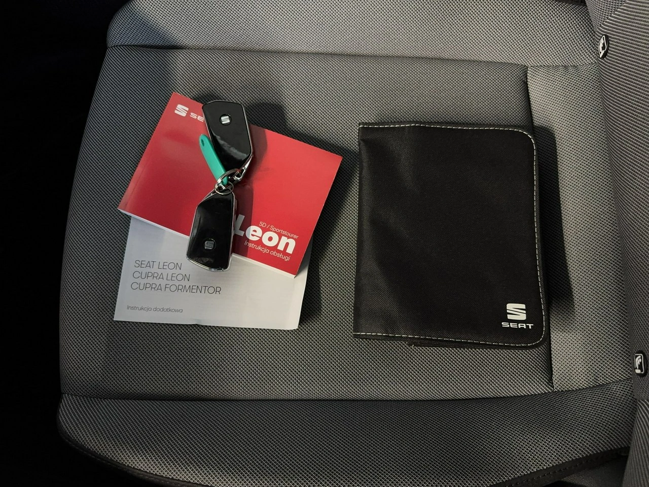 Seat Leon Sportstourer - Zdjęcie 30