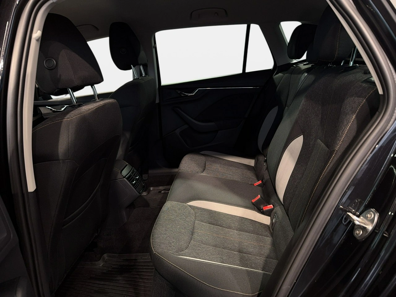 Skoda Kamiq - Zdjęcie 12