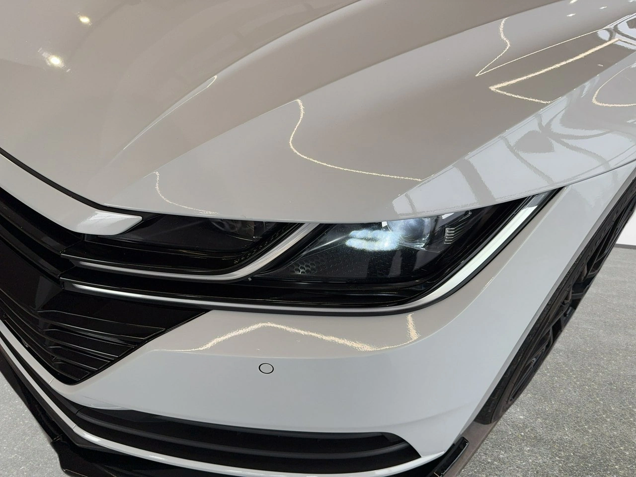 Volkswagen Arteon - Zdjęcie 8